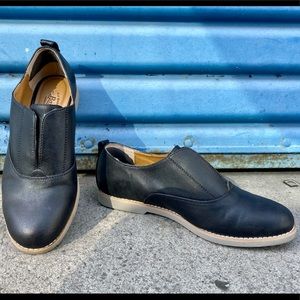 Nearly NWOT Bass & Co. Laceless Slip-On Oxford shoe - Women’s 7